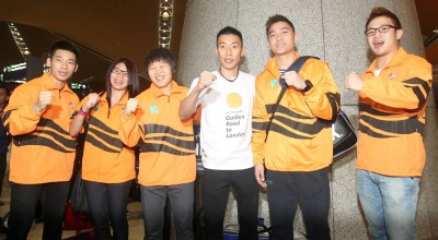 London calling: (From left) Chan Peng Soon, Goh Liu Ying, Tee Jing Yi, Lee Chong Wei, Tan Boon Heong and Koo Kien Keat at the Kuala Lumpur International Airport before their flight to England Thursday.